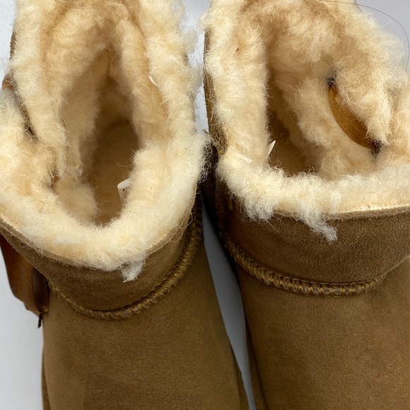 PAWZ Tan Kids Boots with Bow - Picture 3 of 10